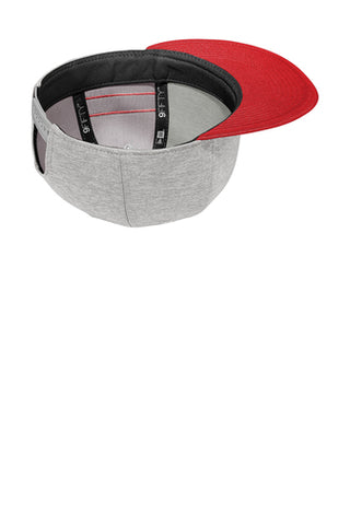 New Era ® Shadow Heather Striped Flat Bill Snapback Cap - Shadow Heather/ Scarlet