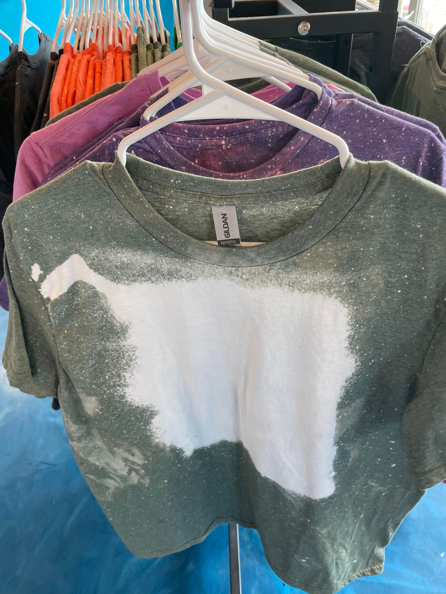 Gildan Dry Blend Tshirt 64000 - Bleached Heather Military Green